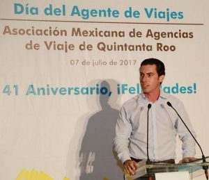Destaca Remberto estrada trabajo de Agentes de Viajes en posicionamiento de Cancún