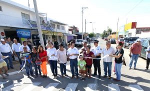 Entrega Gaudiano rehabilitación de drenaje y calles en la colonia Tamulté