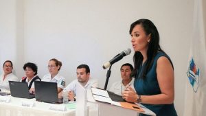 Laura Fernández pone en marcha la jornada de descuentos municipales 2017