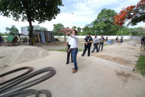 Supervisa edil de Centro avances en obras de beneficio para Río Viejo