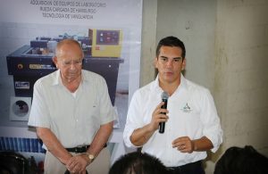 Entrega Alejandro Moreno Cárdenas equipo de alta tecnología para evaluar calidad de pavimentos