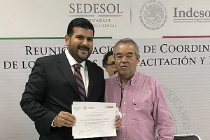 Reconocen  gobierno de Remberto estrada por Programa de capacitación a servidores públicos