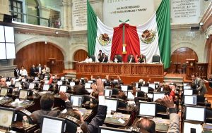 Aprueban Diputados venta de alcohol a menores de edad en el Estado de México