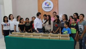 Cumple Gaudiano con apoyos comprometidos en Audiencia
