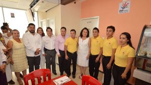 Inauguran en Tabasco, cafetería atendida por jóvenes con discapacidad auditiva