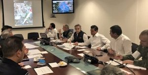 Peña Nieto y Mancera evalúan acciones frente a sismo en la capital