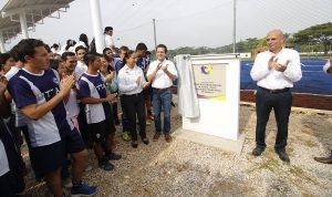 Inaugura Gaudiano cancha de futbol 7 en la Universidad Tecnológica de Tabasco