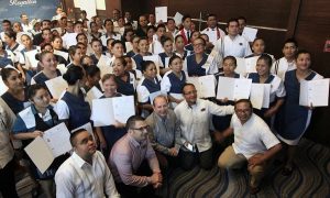 Entrega la CROC mil 333 certificados de competencias laborales en Cancún