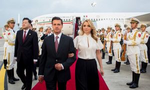 Peña Nieto llega a China; participará en Diálogo de Líderes emergentes