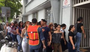 Más de 14 mil estudiantes de la UV evacuaron instalaciones en Veracruz por simulacro
