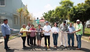 Inaugura Gaudiano repavimentación asfáltica de siete calles en el fraccionamiento Lagunas II