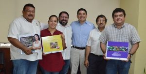 Entrega SDET planes de negocios de tres mercados de Villahermosa