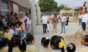 Supervisa Gaudiano construcción de techumbres para tres jardines de niños en Gaviotas Sur