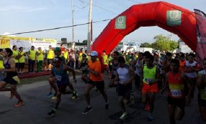 Más de 500 personas participaron en la carrera CROC-IMSS en Yucatán