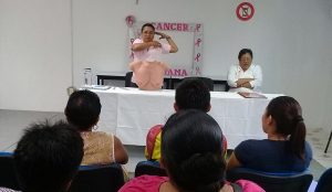 Imparte Salud pláticas interactivas sobre detección oportuna de cáncer de mama en Tabasco