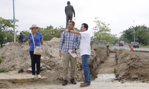 Supervisa Gaudiano obras de adecuación vial en boulevard Bicentenario