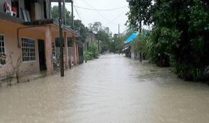 Lluvias mantienen inundas comunidades en el Norte de Veracruz