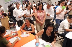 Inaugura Laura Fernández, segunda feria Turística del Trabajo de Puerto Morelos