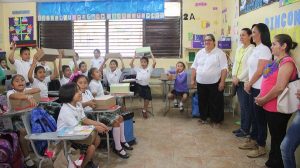 Gobierno de Puerto Morelos atiende a estudiantes y padres de familia con “Municipio en tu Escuela”