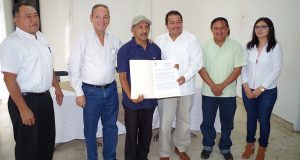 La CONAGUA entrega títulos de concesión a productores agrícolas y pecuarios de Yucatán