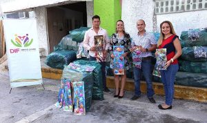 Realiza DIF municipal exitosa colecta de juguetes para niñas y niños de Benito Juárez