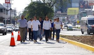 Entrega Gaudiano adecuación vial del boulevard Ruiz Cortines
