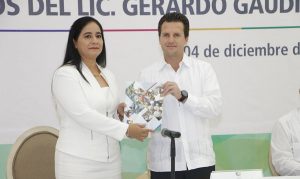 Entrega Gerardo Gaudiano Segundo Informe de Resultados al Cabildo de Centro