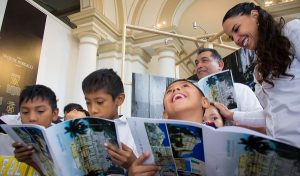 Iluminan en Yucatán a los niños con arte y la cultura maya