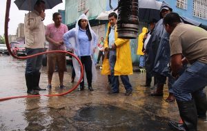 Estaciones de bombeo y cuadrillas operan al 100% por lluvias en Centro: Casilda Ruiz