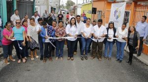 Cumple Centro con pavimentación del camino “El Caimito” en Medellín y Pigua 3ª sección