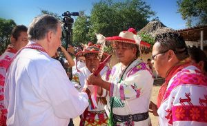 Se reunió Meade con Huicholes de Tepic Nayarit