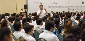 Conectividad de internet en todo Campeche: Alejandro Moreno Cárdenas  