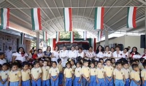 Entrega Casilda Ruiz 3 techumbres en jardines de niños de Gaviotas Sur
