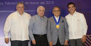 Entrega Núñez Medalla al Mérito Empresarial 2017