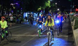 Asisten más de 36 mil personas a Paseo Nocturno en bicicleta de primavera en CDMX