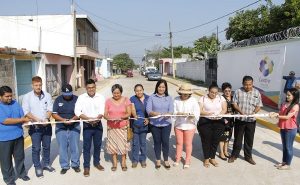 Lleva Casilda Ruiz más obras de beneficio a los habitantes de la villa Playas del Rosario