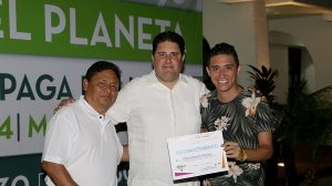 Cumple Benito Juárez con iniciativa mundial de hora del planeta