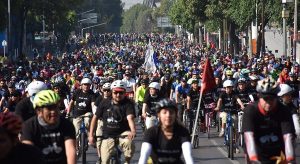 Conmemoran Día Mundial de la Bicicleta con Mega rodada en CDMX; participan 12 mil ciclistas