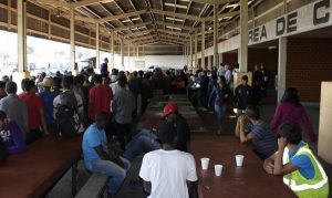 Visitan autoridades a migrantes centroamericanos en CDMX