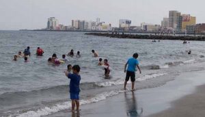 Protección civil encontró 19 niños extraviados en playas de Veracruz