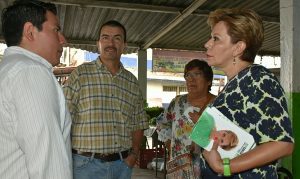 Combatiremos el desempleo en Centro: Ady García