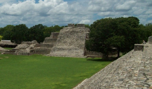 Sitios Arqueológicos en Campeche siguen siendo dañados: INAH