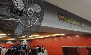 Cuentan usuarios del Metro en CDMX con sistemas de ventilación ante altas temperaturas