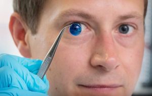 Científicos crean cornea artificial