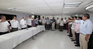 Presentan examen aspirantes a notarios en Tabasco