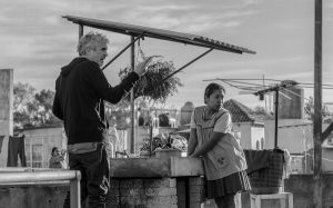 Alfonso Cuarón recrea al México de los 70 para contar “Roma”