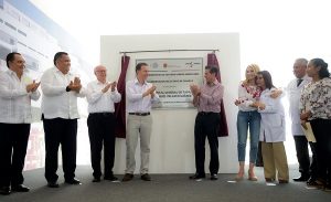 Peña Nieto y Manuel Velasco inauguran Hospital General de Tapachula en Chiapas