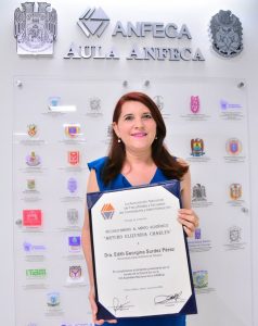 Investigadora de la UJAT recibe Mérito Académico ANFECA