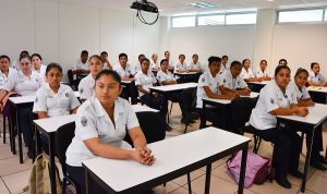 Más de 30 mil estudiantes inician nuevo ciclo escolar en la UJAT