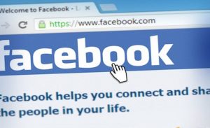 Facebook elimina páginas sospechosas